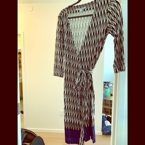 DVF wrap dress- black and white with dark purple
